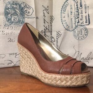 Never worn Banana Republic Dylan wedge